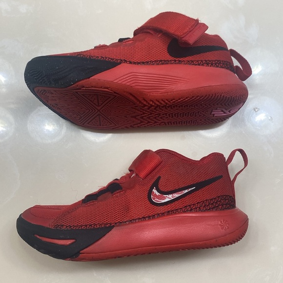 Kyree Irving Basketball Boy Shoe 2 Pair Bundle Size 11c - Picture 3 of 7